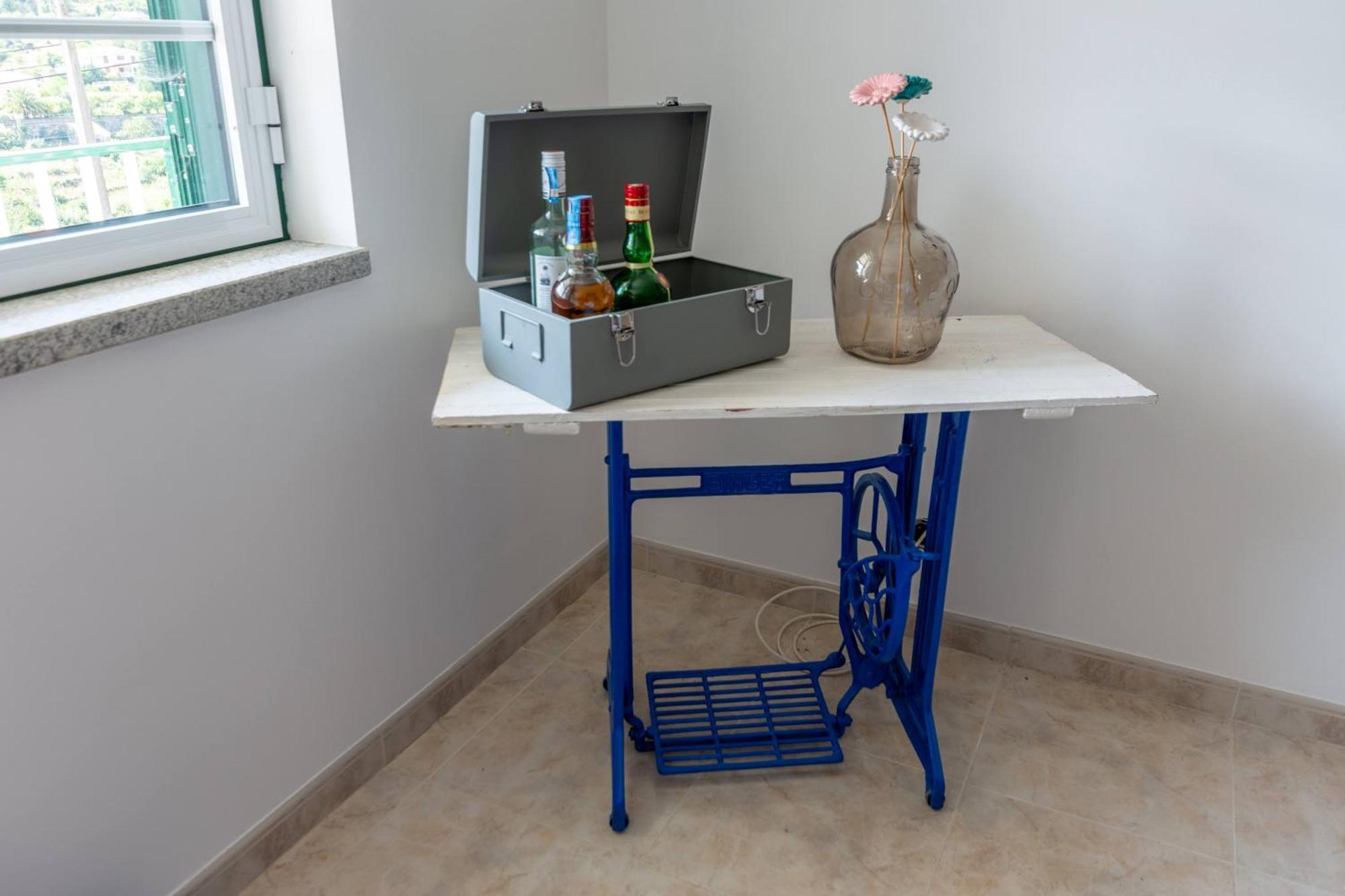 Апартаменты A Casa Da Rapariga De Cabelo Azul Мантейгас Экстерьер фото